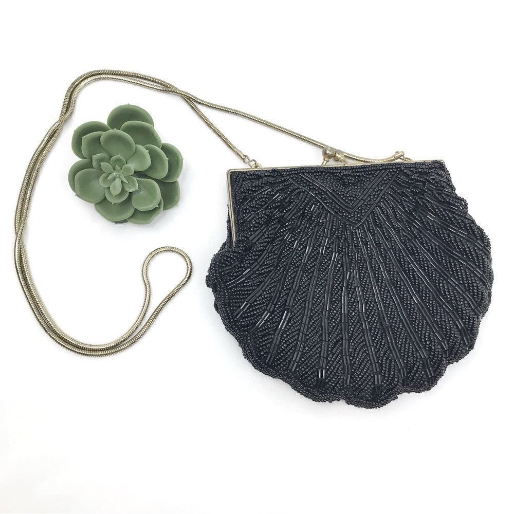 Black Beaded Retro Shell Shaped Mini Shoulder Bag